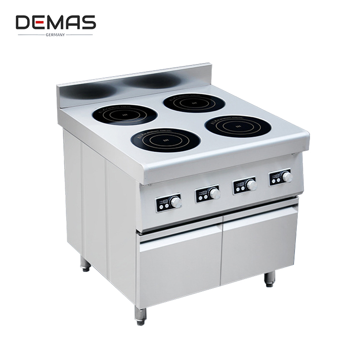 Mẫu bếp từ công nghiệp 4 họng có tủ để đồ phía dưới