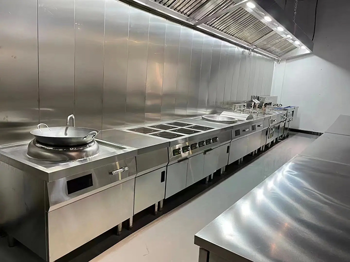 Mô hình nhà bếp sử dụng bếp từ công nghiệp an toàn