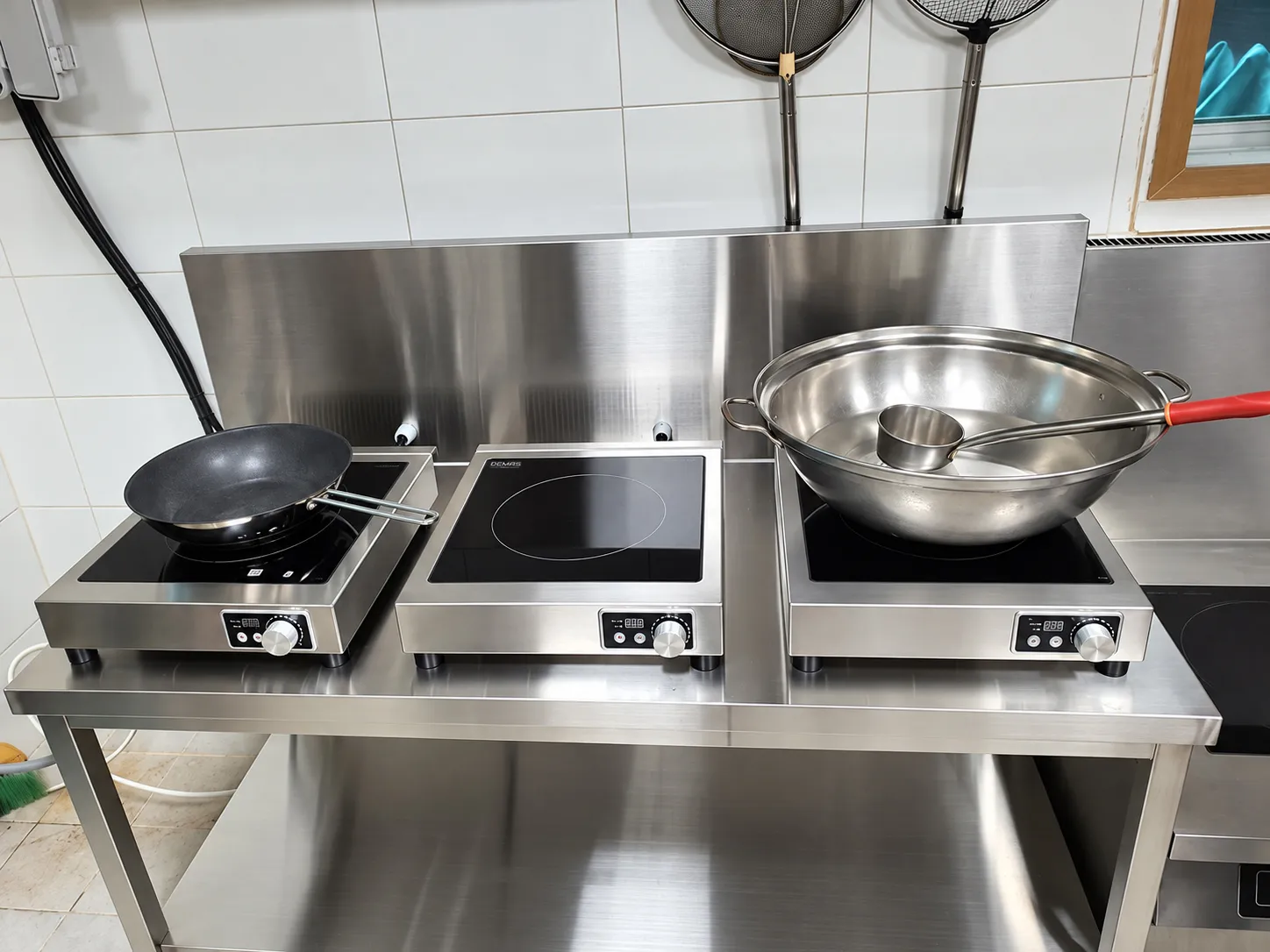 Tính năng tích hợp trên bếp từ công nghiệp 3500W